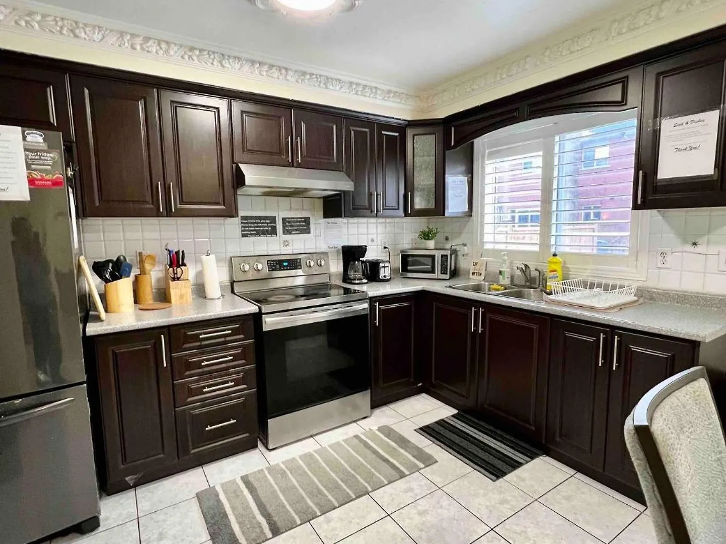 R3 Private Room Near Airport Mississauga Holiday home